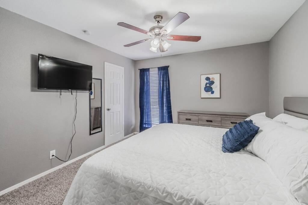 Cozy 2 Bedroom Apt 9Ml From Downtown Ft Worth Fort Worth Exteriör bild
